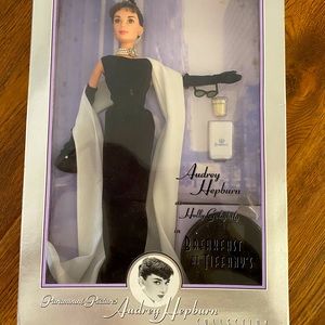 Barbie Audrey Hepburn As Holly Golightly in Breakfast at Tiffany's 1998 Doll